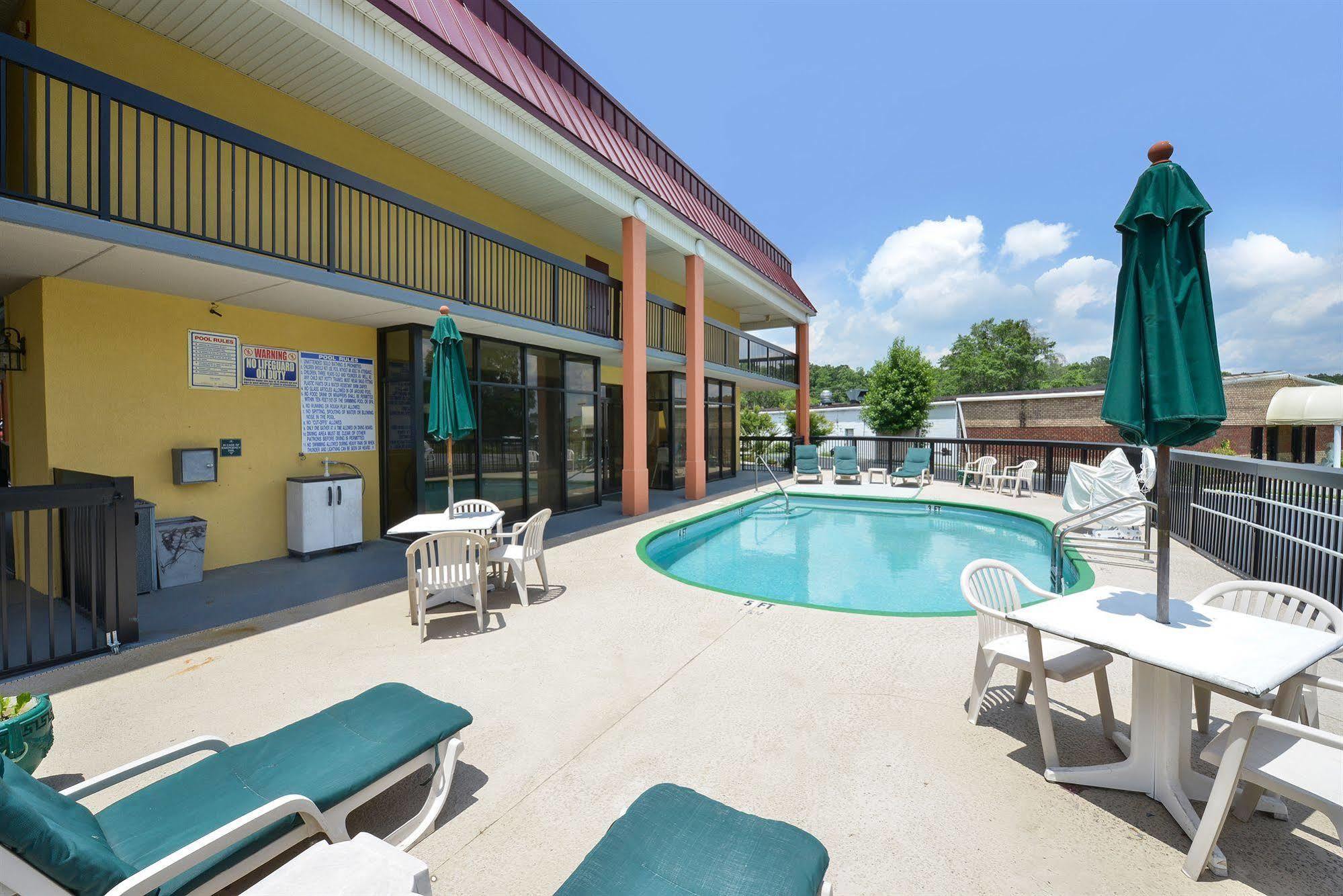 Suburban Studios Hinesville - Fort Stewart Area Luaran gambar